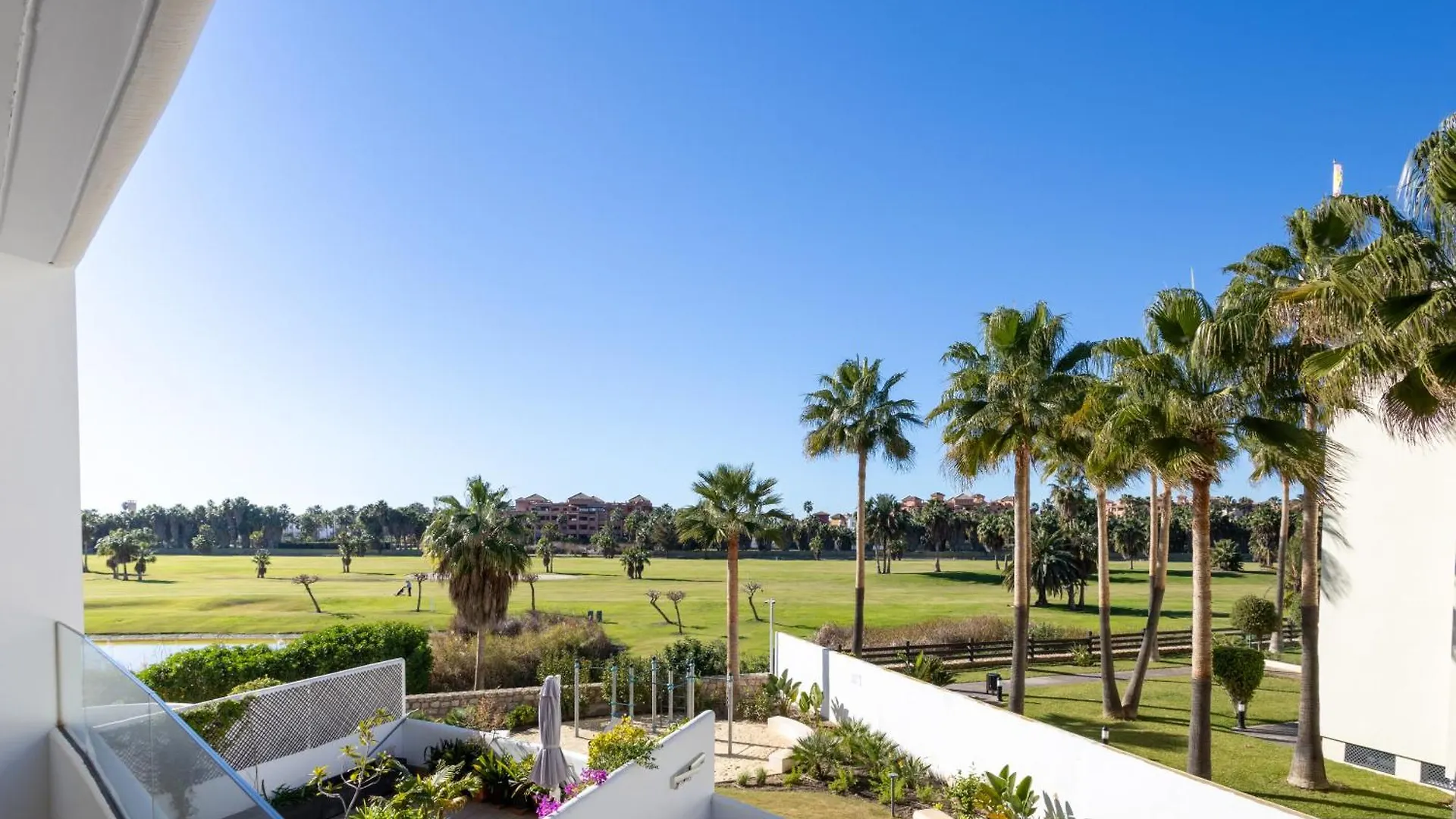 Homity Holidays - Playa Granada - Mar De Astrid Motril