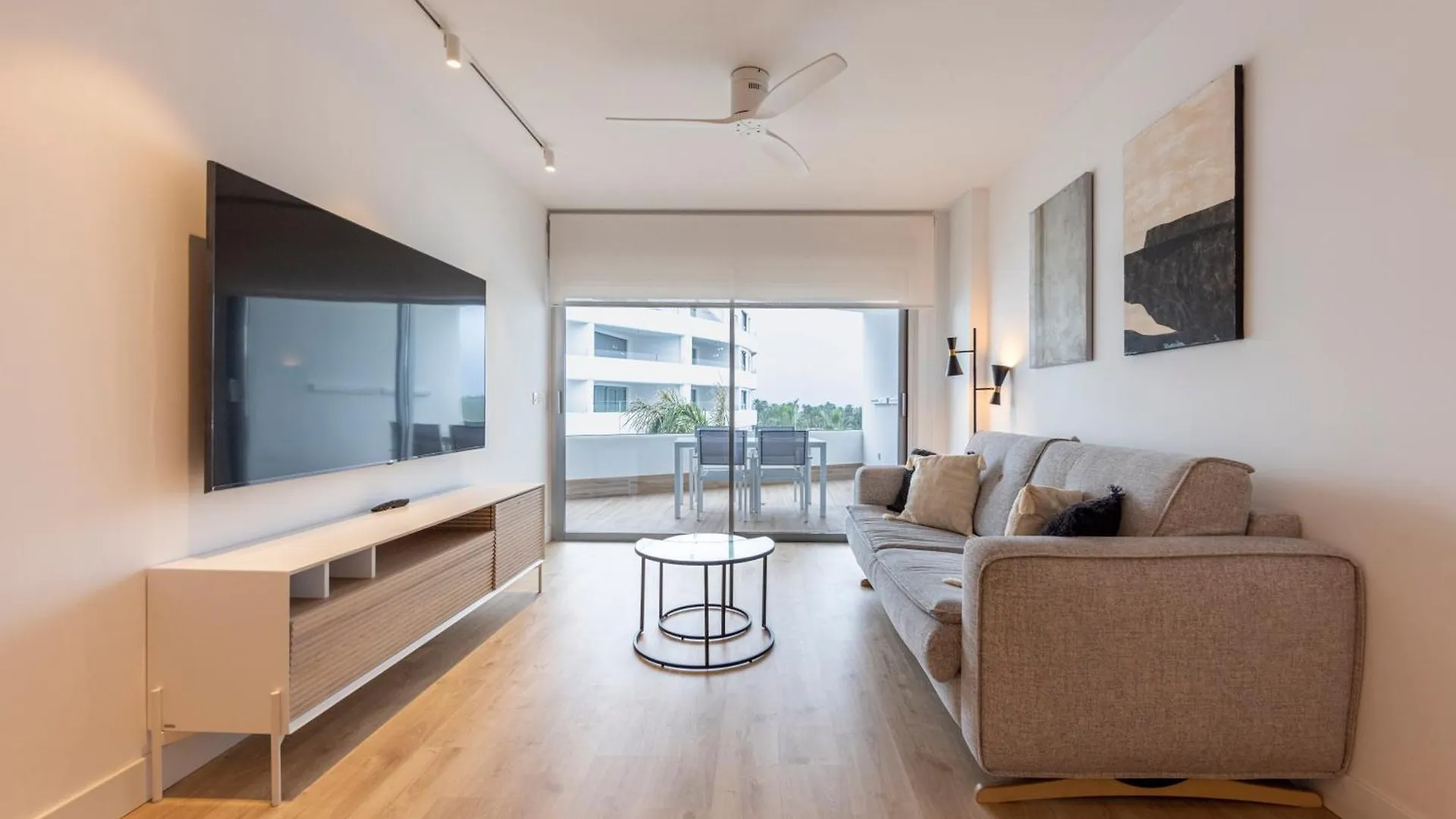 Homity Holidays - Playa Granada - Mar De Astrid Motril