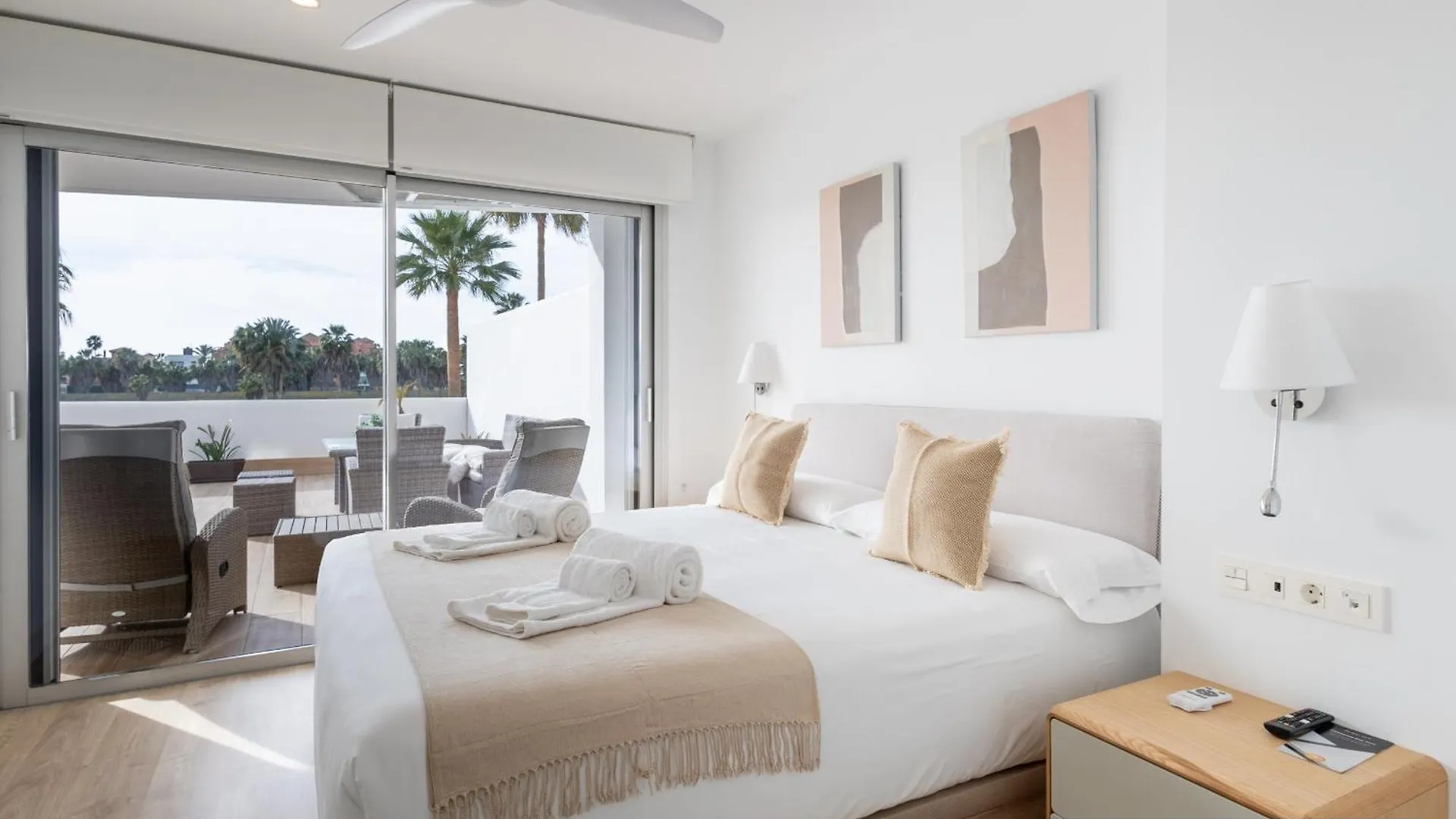 Homity Holidays - Playa Granada - Mar De Astrid Apartment Motril