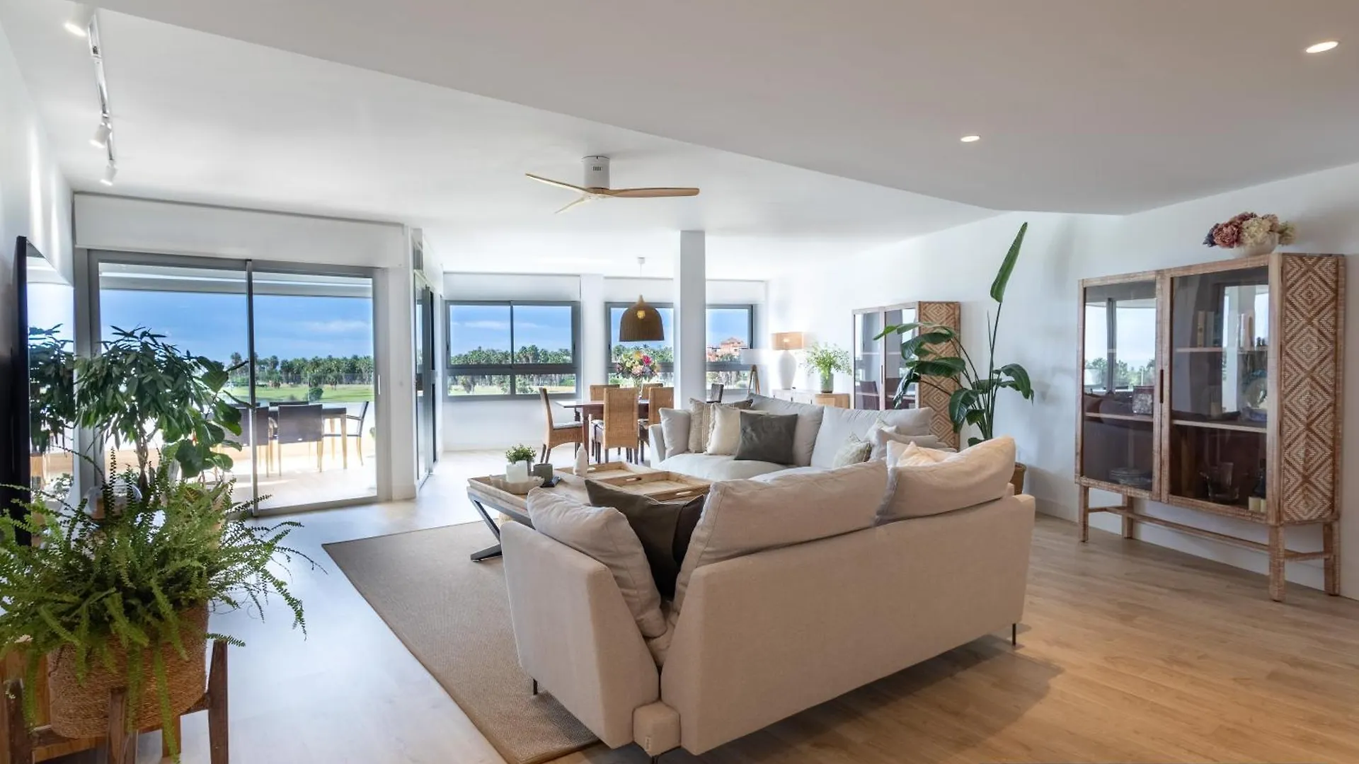 Homity Holidays - Playa Granada - Mar De Astrid Motril